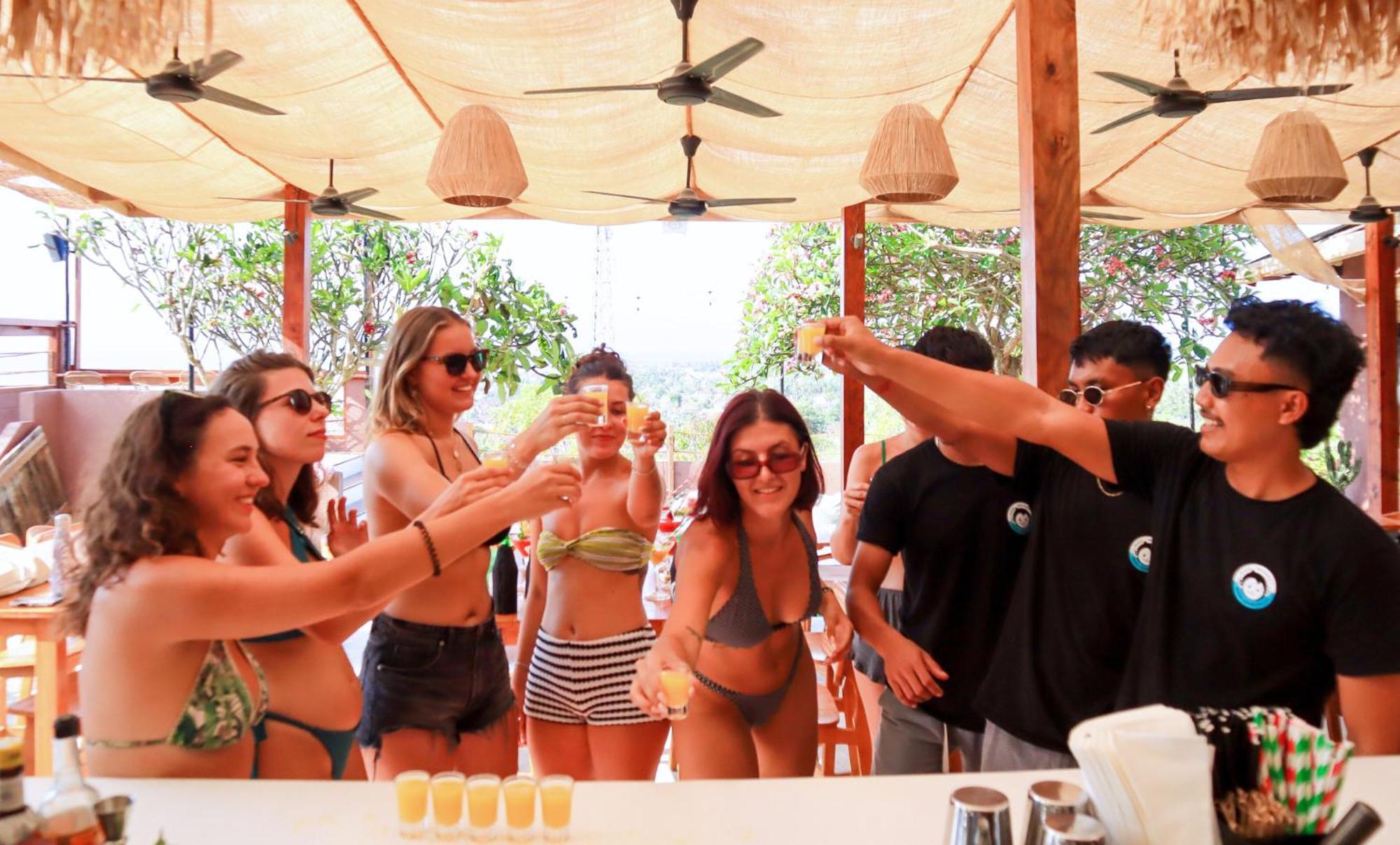 Mad Monkey Nusa Lembongan Εξωτερικό φωτογραφία
