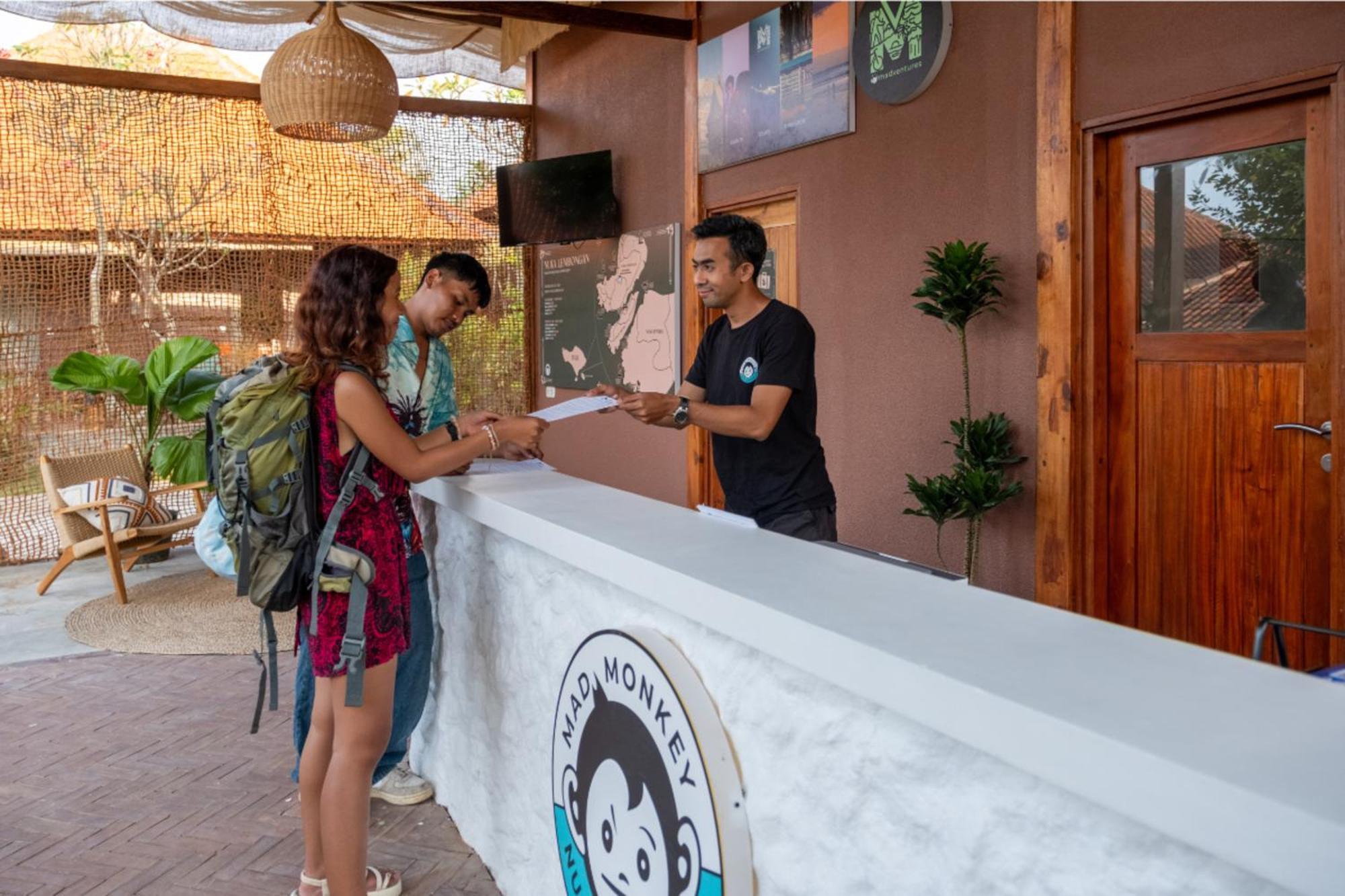 Mad Monkey Nusa Lembongan Εξωτερικό φωτογραφία
